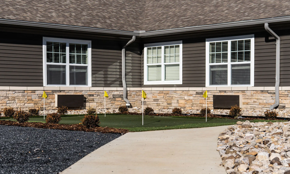 Charter Senior Living of Linden, Linden, MI 2