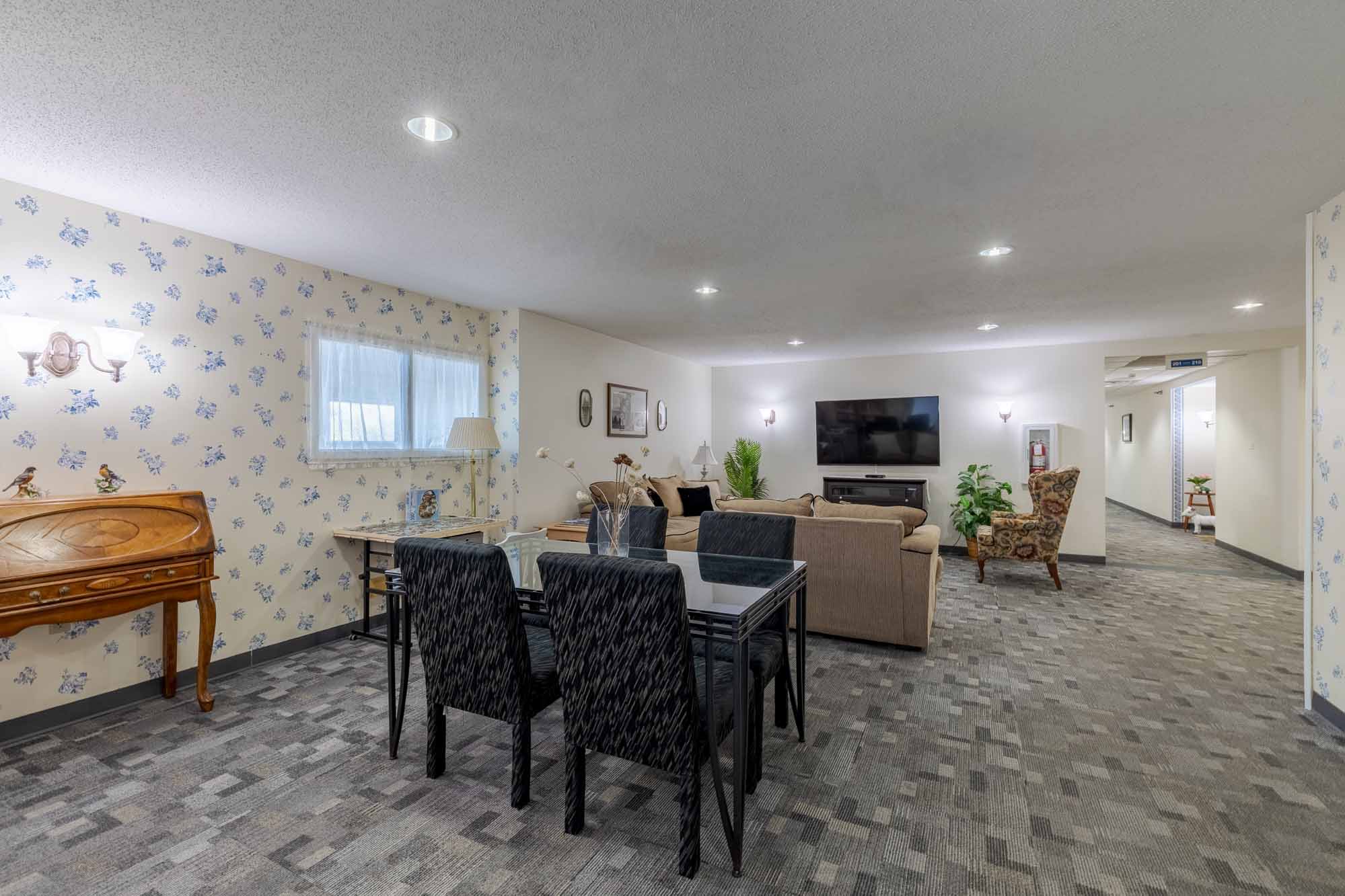 HeatherWood Assisted Living and Memory Care, Eau Claire, WI 10