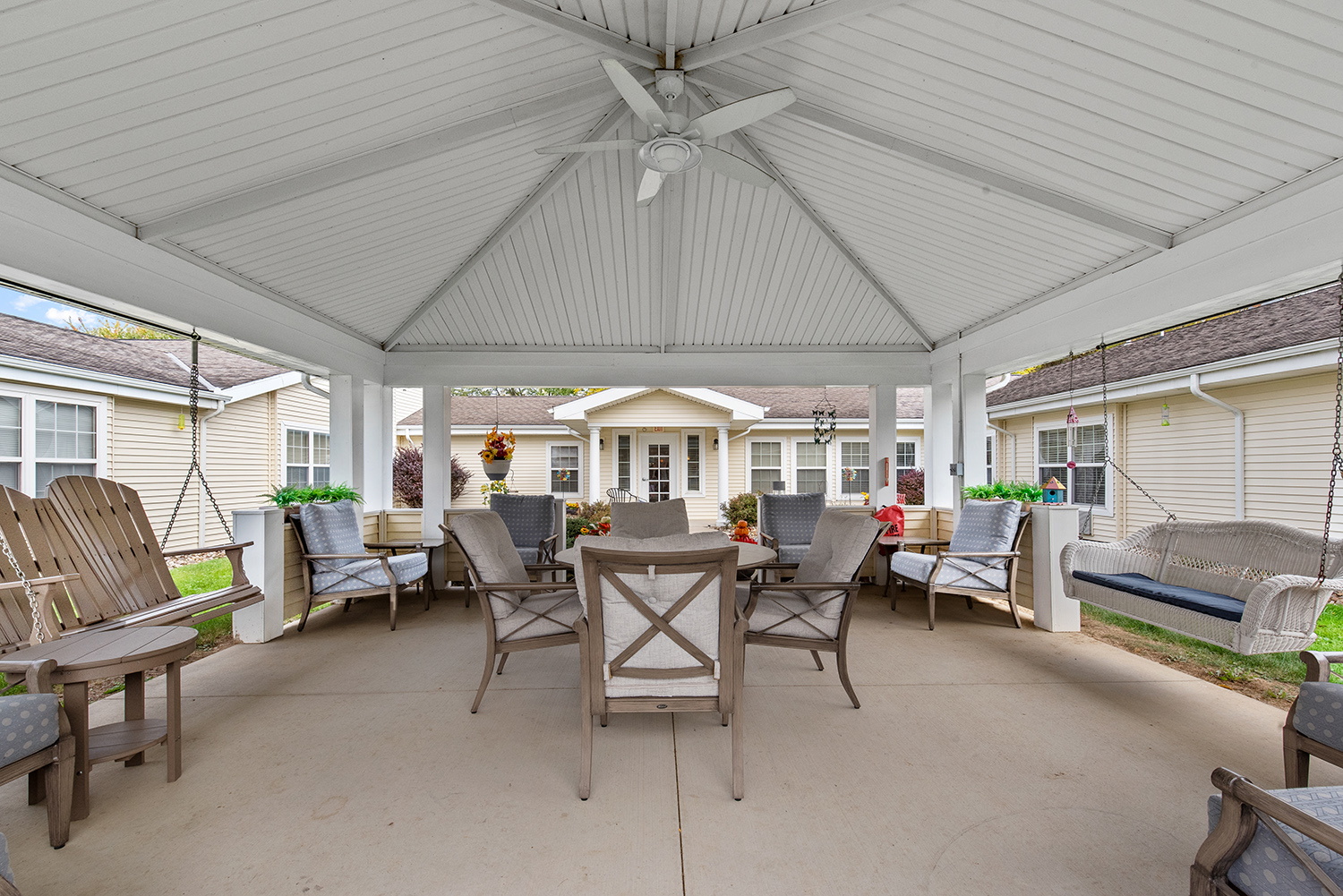 Barnes Place, Latrobe, PA 20