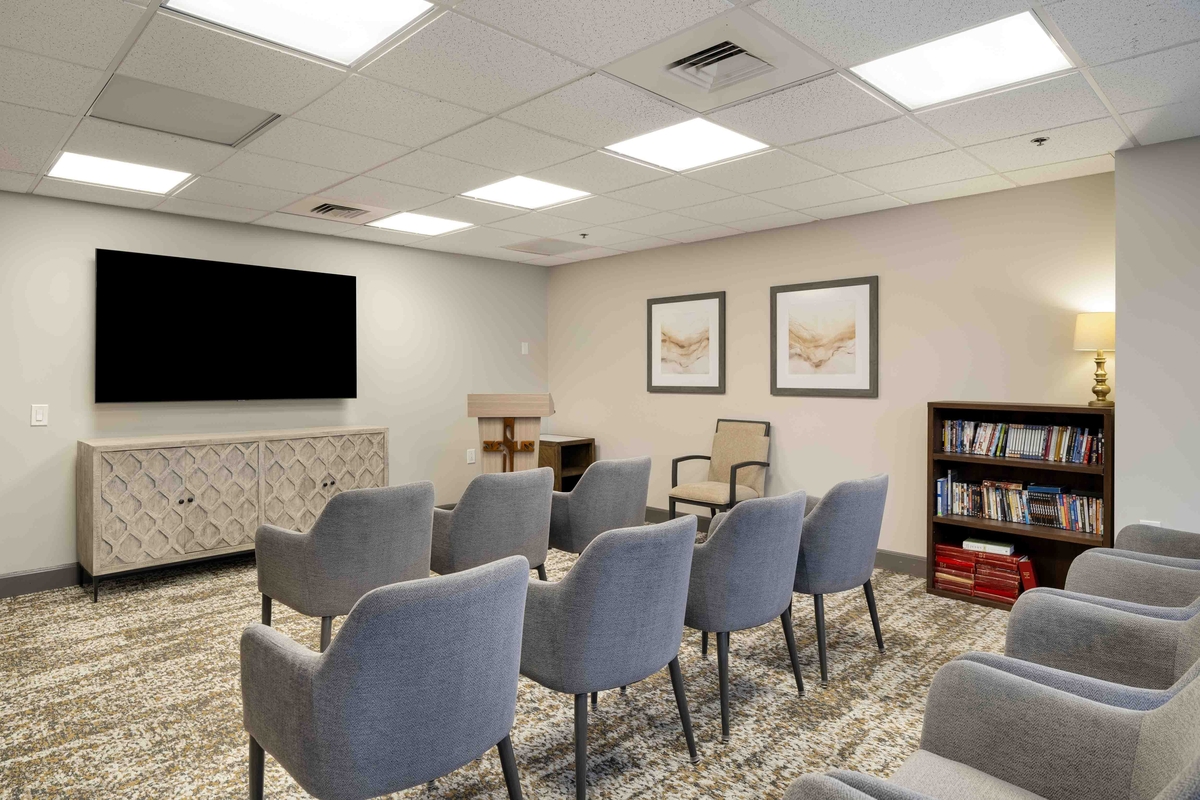 Whispering Oaks, Hermitage, PA 7