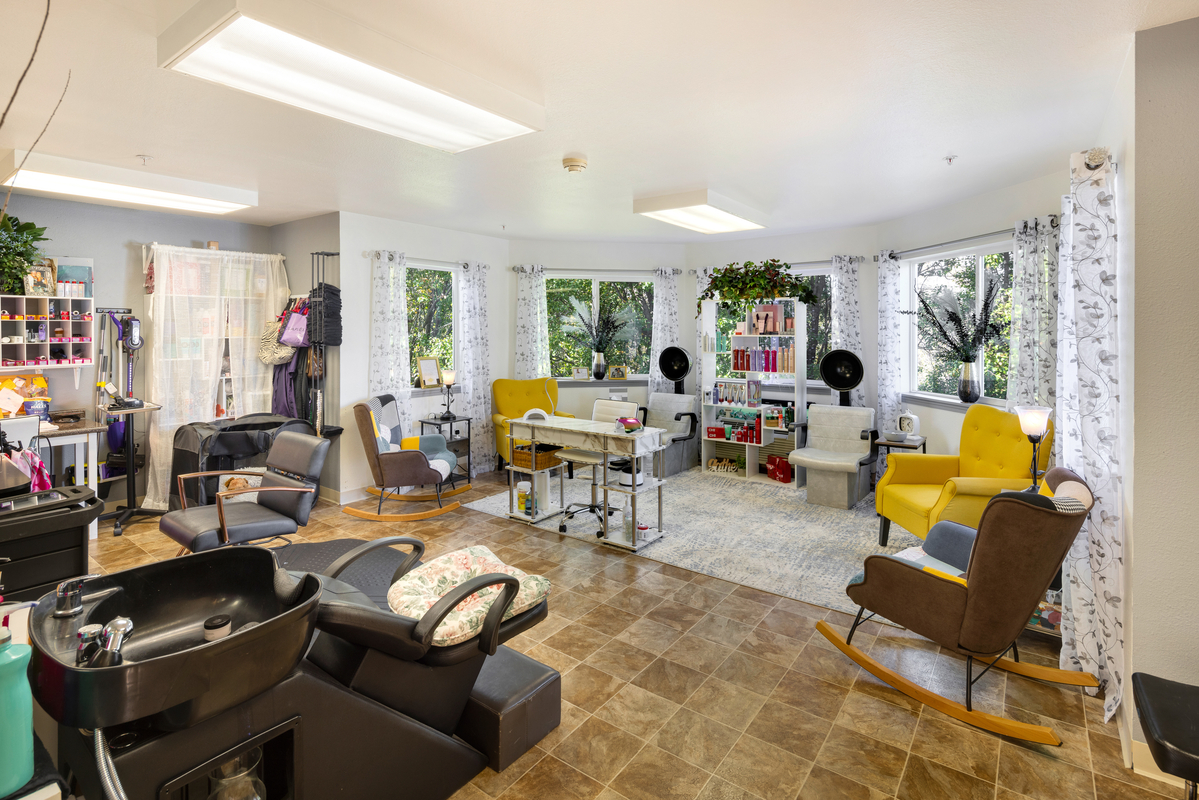 Beò of Jackson, Jackson, TN 7