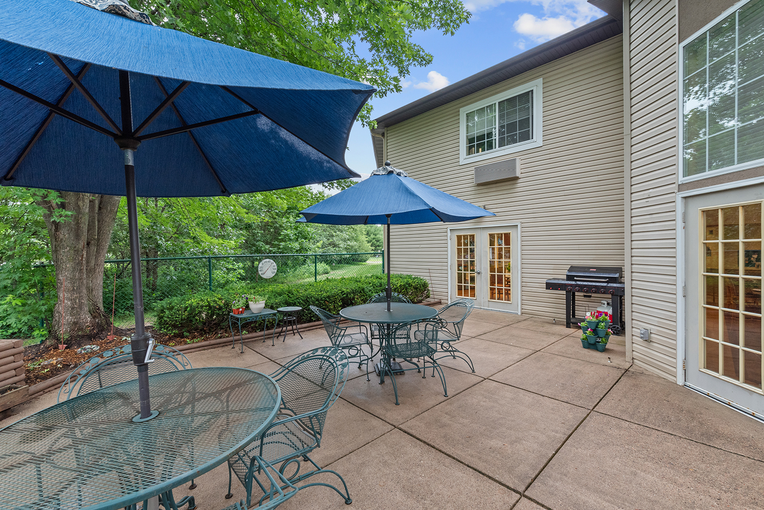 Oaks Gardens Place, Altoona, WI 21