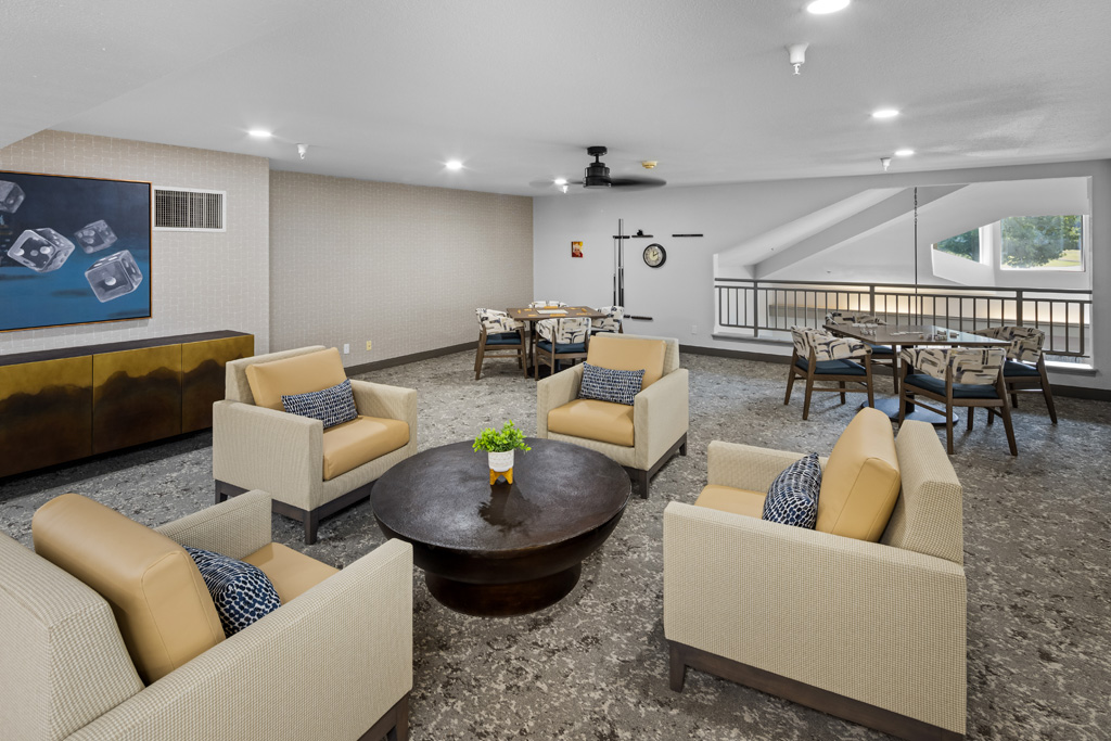 Beò of Jackson, Jackson, TN 31