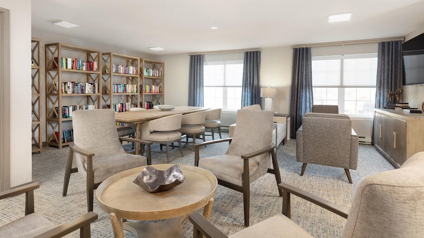 StoryPoint Louisville East (Oxmoor Lodge), Louisville, KY 4