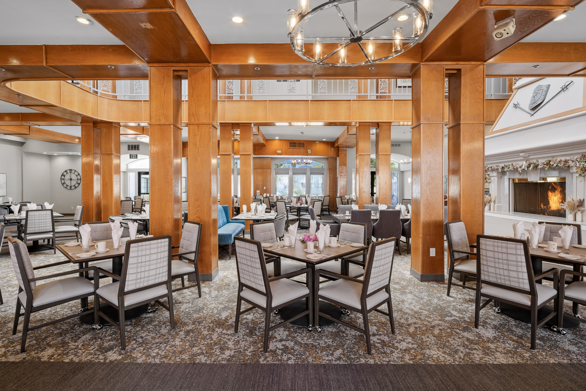 Camelot, Hemet, CA 6