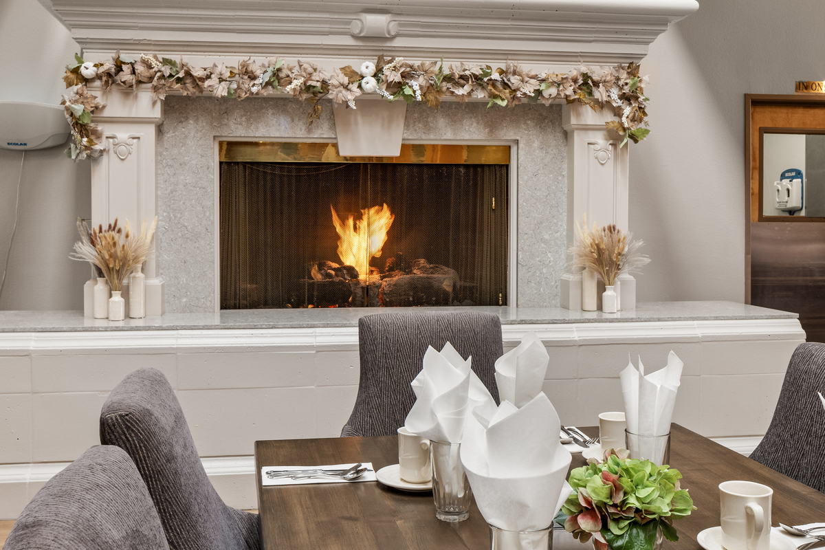 Camelot, Hemet, CA 7