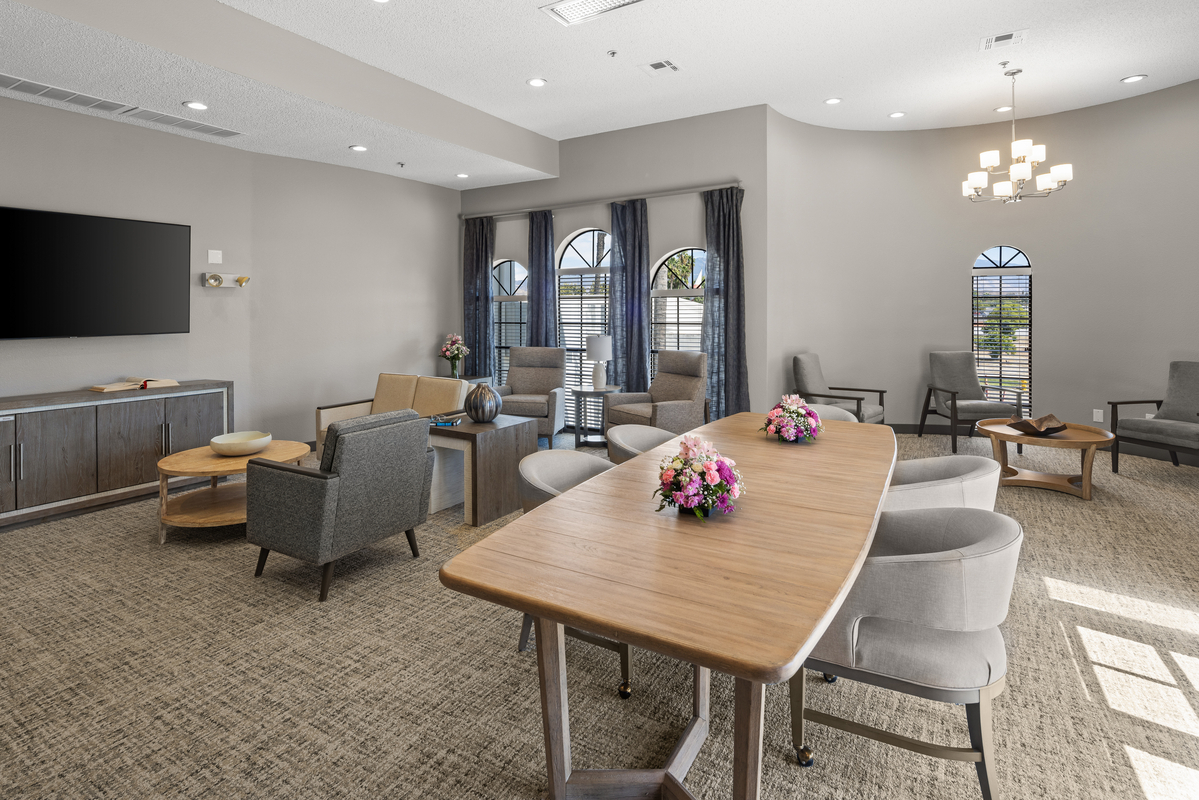 Camelot, Hemet, CA 8