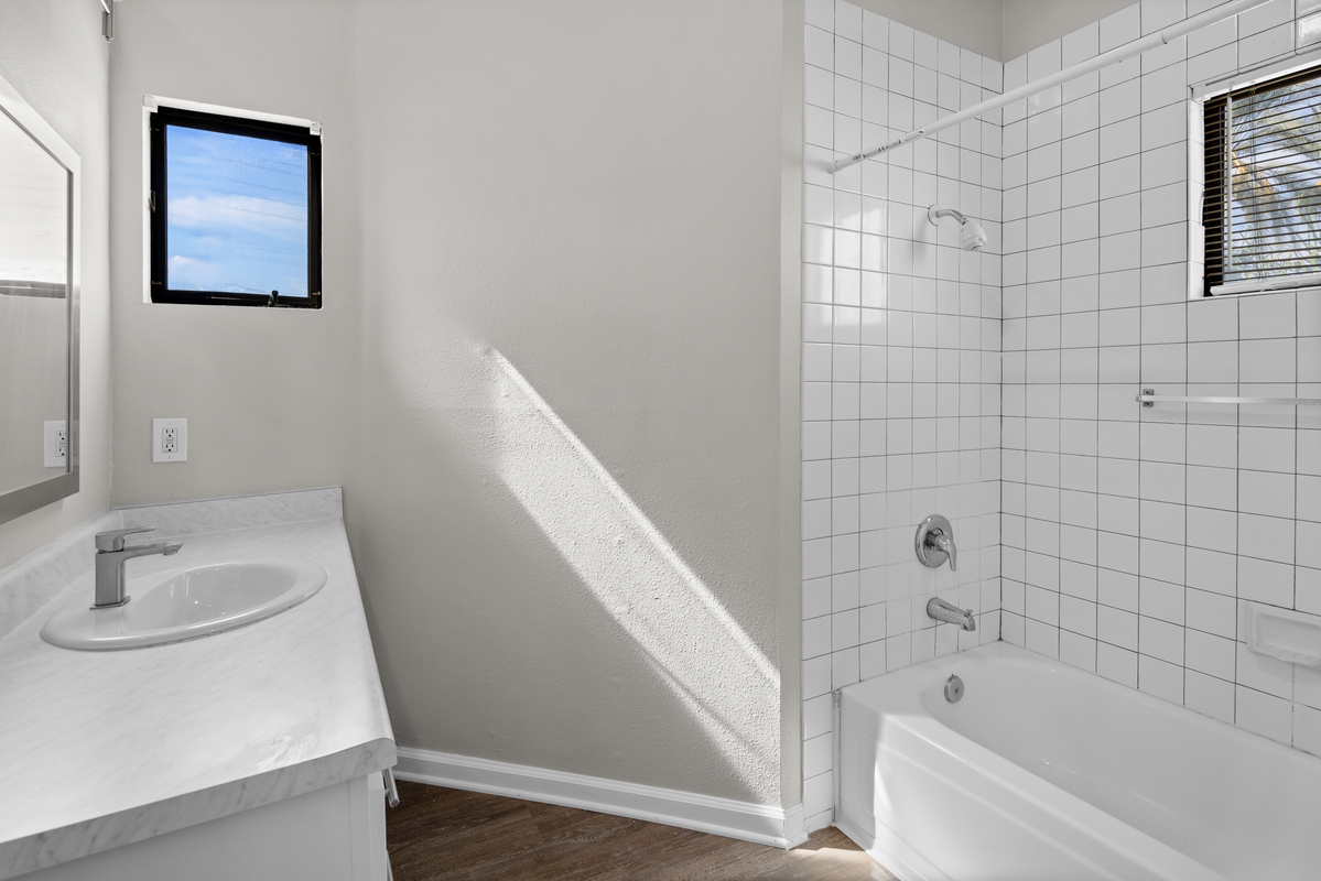 Camelot, Hemet, CA 13