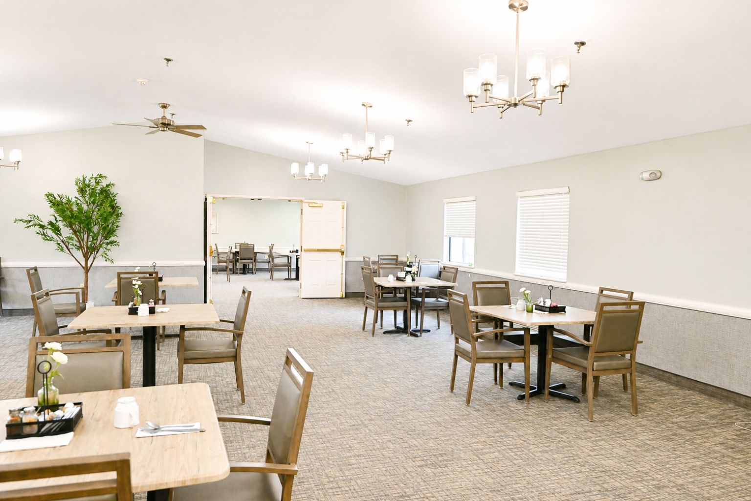 Omni West Assisted Living, Youngstown, OH 39