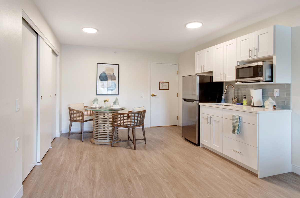 Independence Village of Columbus (Parkside Court), Columbus, IN 44