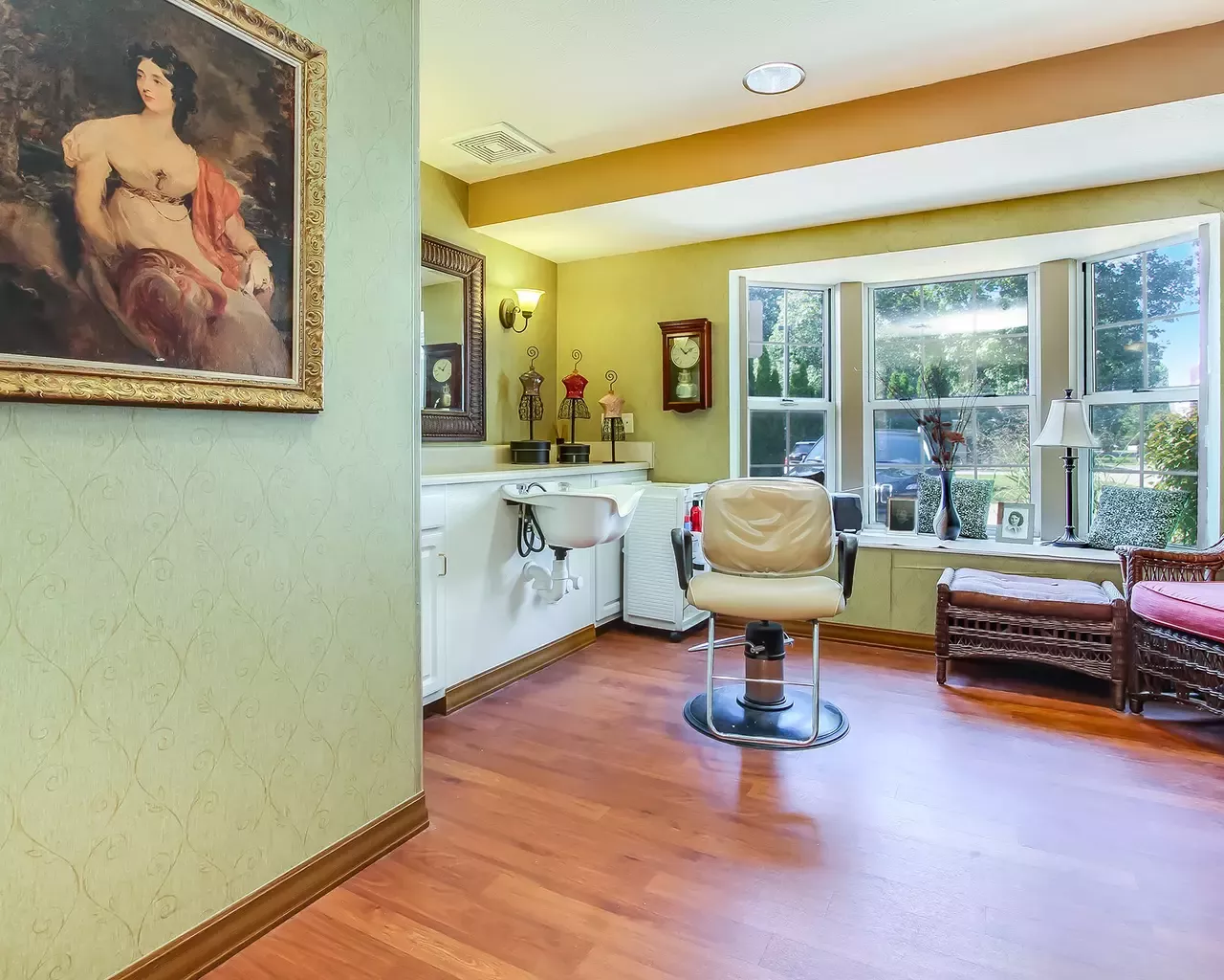 Arbor Grove Assisted Living & Memory Care, Alma, MI 11