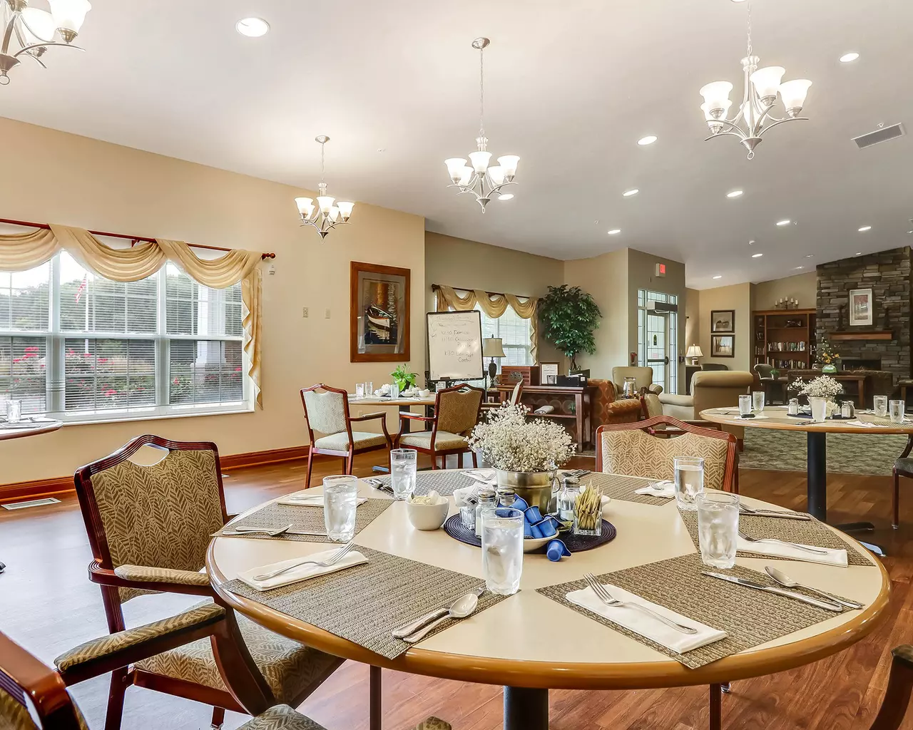 Maple Lake Assisted Living & Memory Care, Paw Paw, MI 14