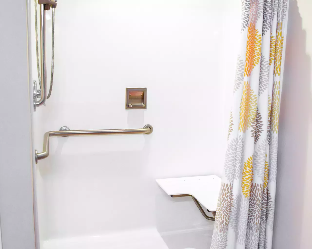 Cascade Trails Senior Living, Grand Rapids, MI 18