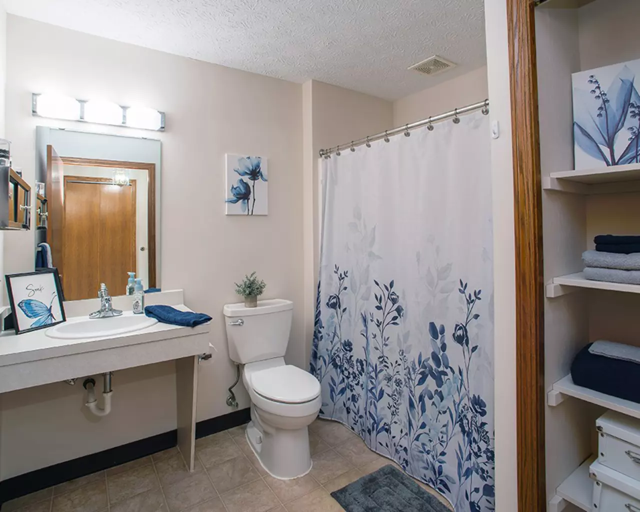 Danbury North Canton, North Canton, OH 20