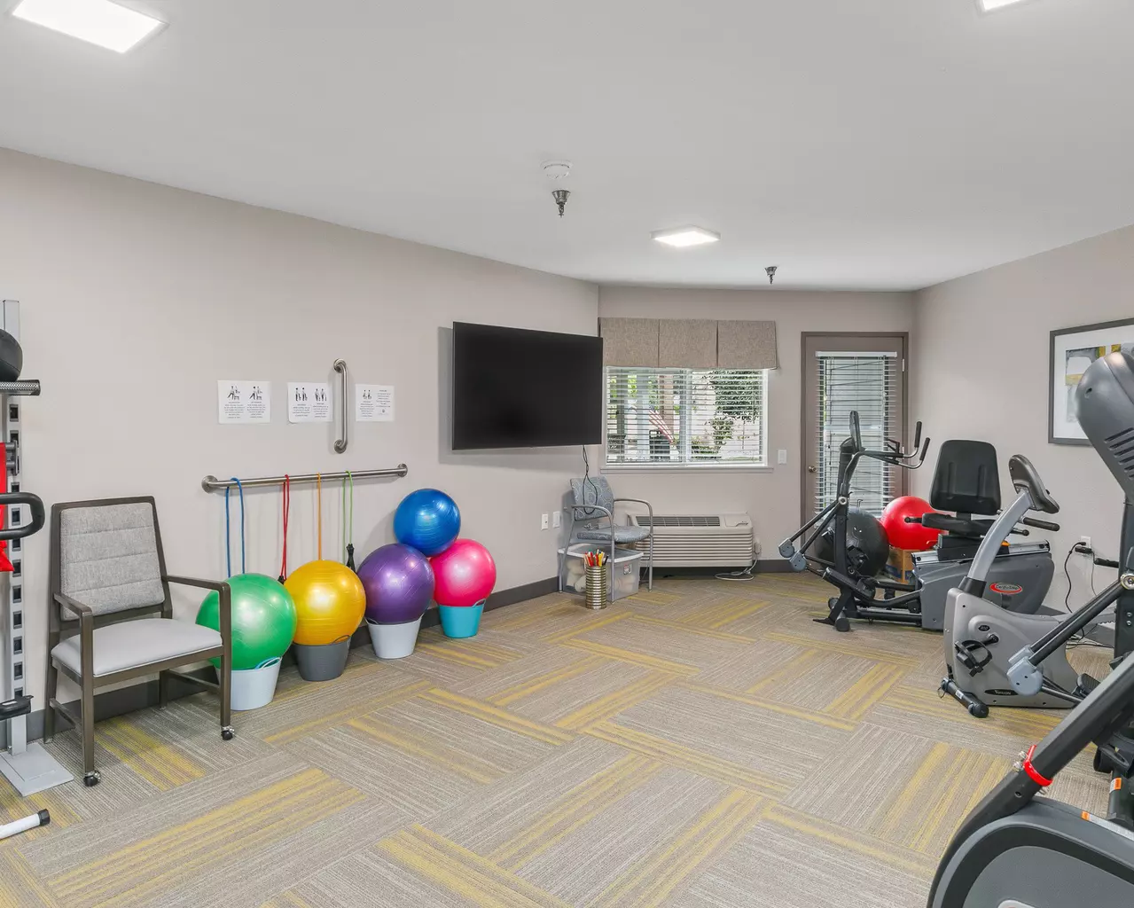 Independence Village of Des Moines (Beaverdale Estates), Des Moines, IA 24