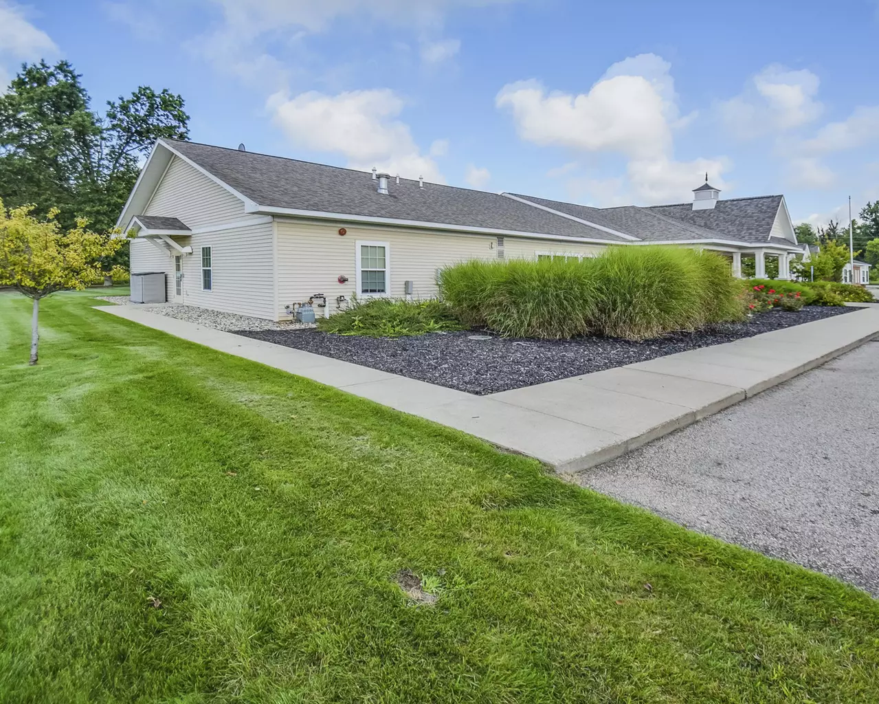 Forest Glen Assisted Living, Dowagiac, MI 4