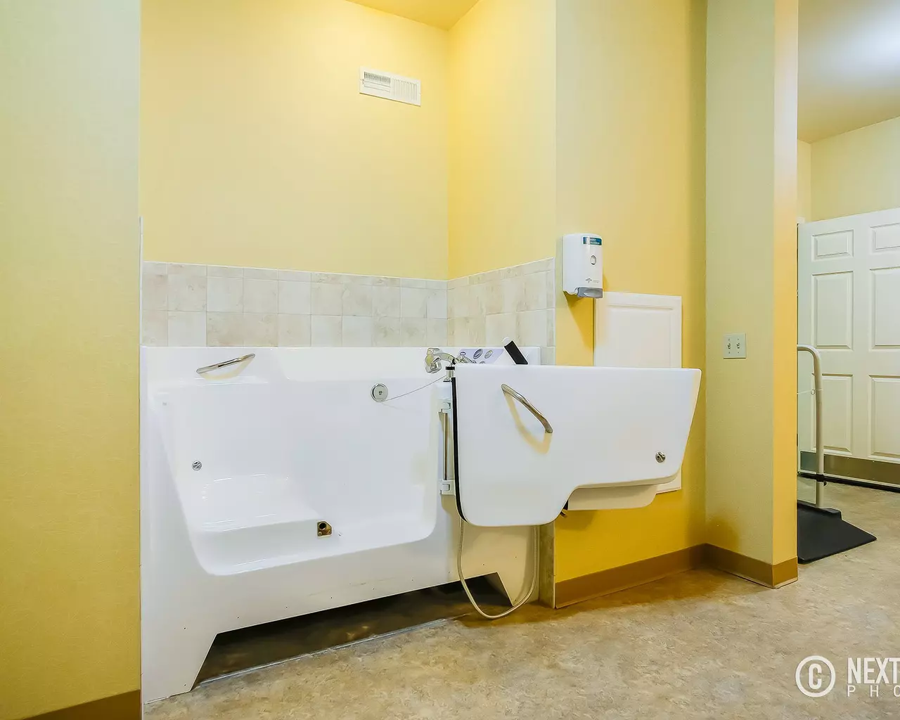 Oliver Woods Assisted Living and Memory Care, Owosso, MI 34