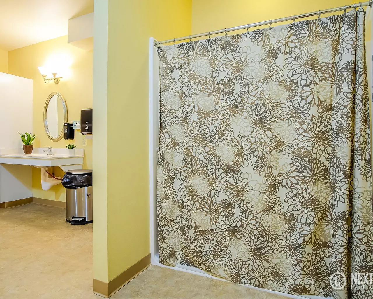 Oliver Woods Assisted Living and Memory Care, Owosso, MI 36