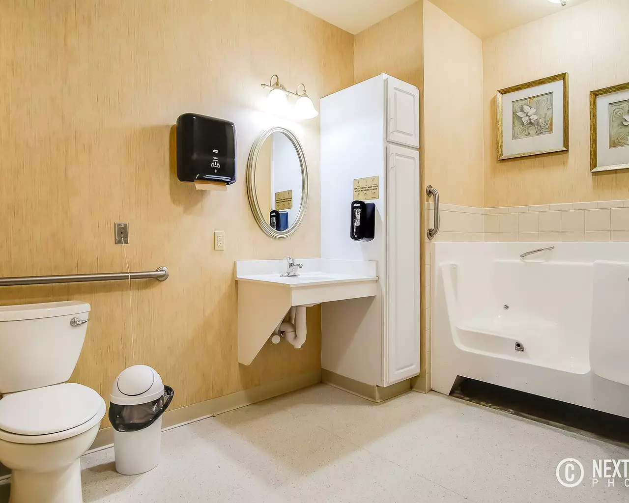 Oliver Woods Assisted Living and Memory Care, Owosso, MI 39