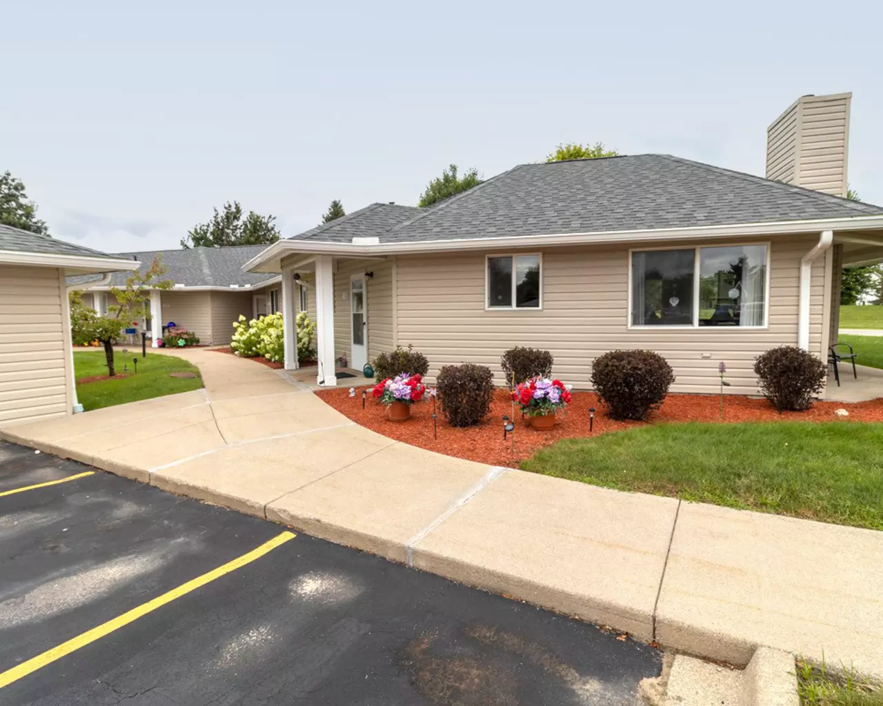 Independence Village of Saginaw (Wescourt), Saginaw, MI 11