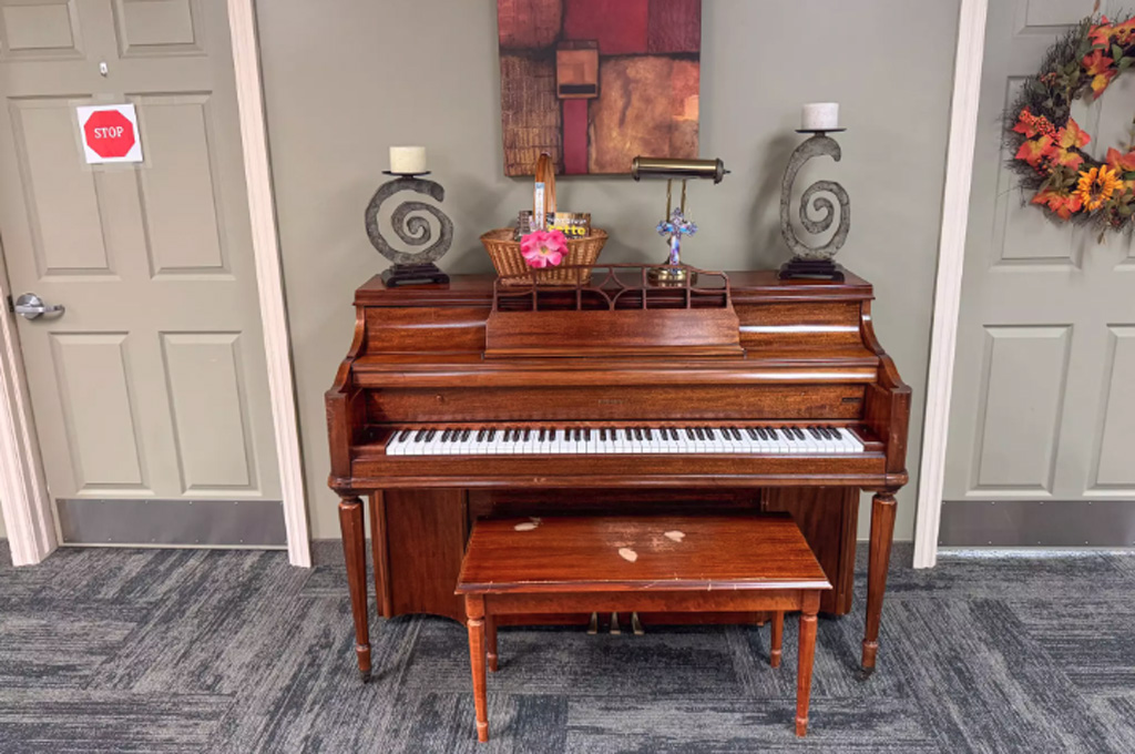 Arbor Grove Assisted Living & Memory Care, Alma, MI 16