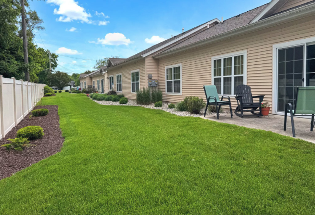 Arbor Grove Assisted Living & Memory Care, Alma, MI 27