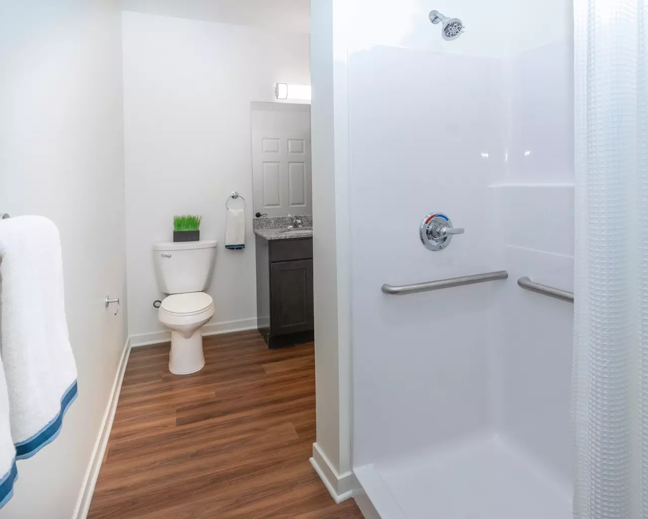 Independence Village of Madison Heights, Madison Heights, MI 33