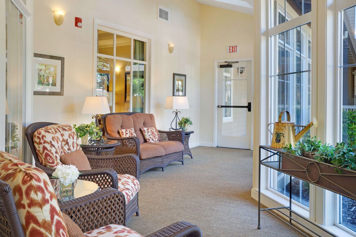 Sunrise of Fair Oaks CA, Fair Oaks, CA 4