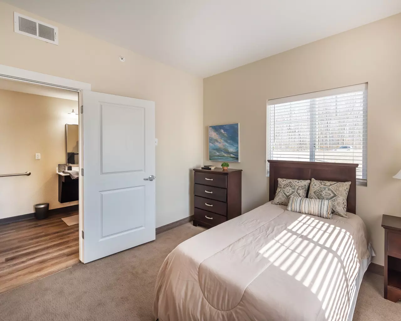 StoryPoint Canton 32