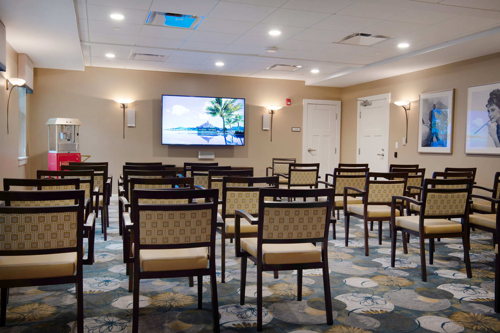 Laurentide at Mashpee Commons, Mashpee, MA 10