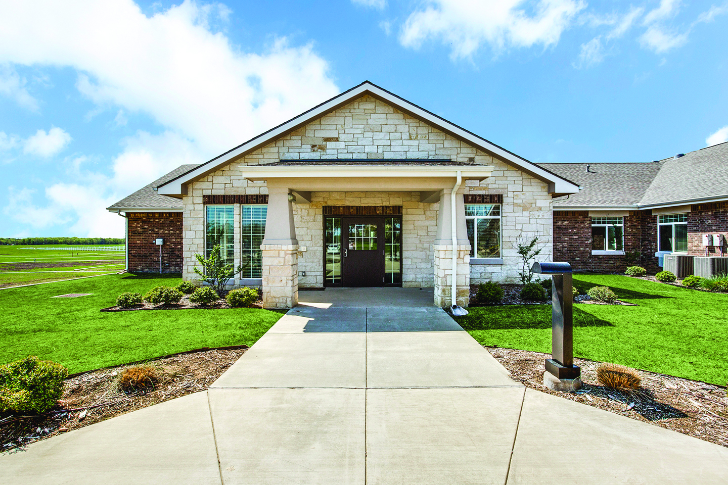 Oxford Glen Memory Care at Grand Prairie, Grand Prairie, TX