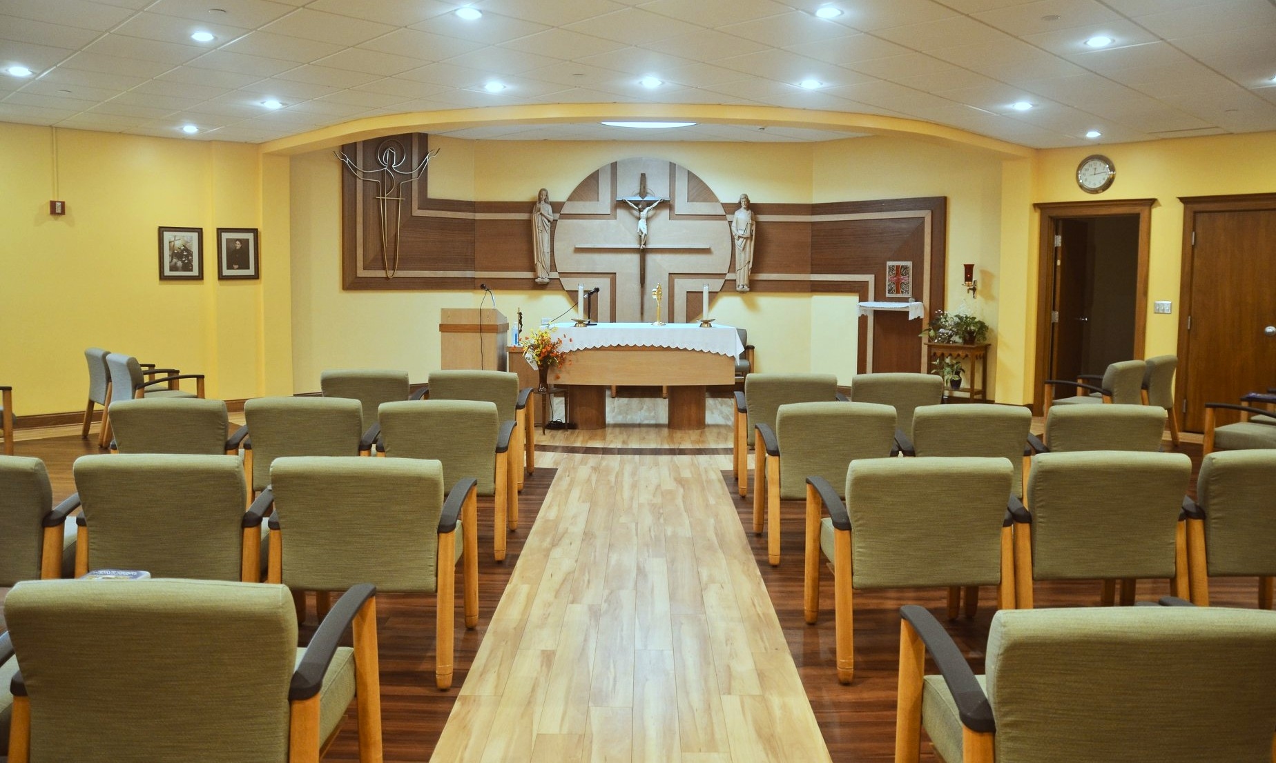 Ascension Living Nazarethville Place, Des Plaines, IL 3