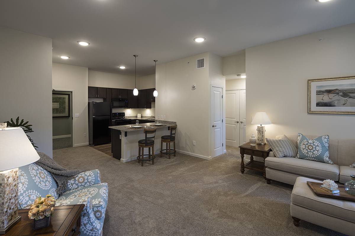 Oxford Villa Active Senior Apartments, Wichita, KS 4