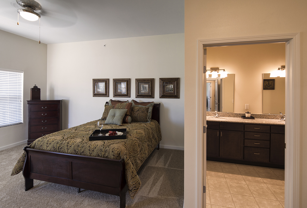 Oxford Villa Active Senior Apartments, Wichita, KS 7