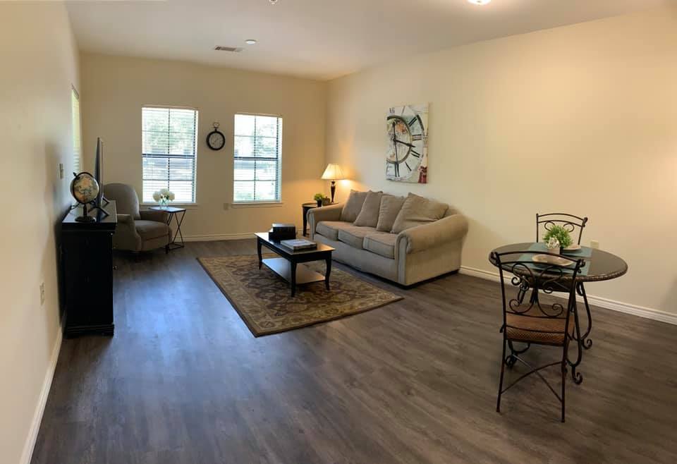 Villa De San Antonio, San Antonio, TX 2