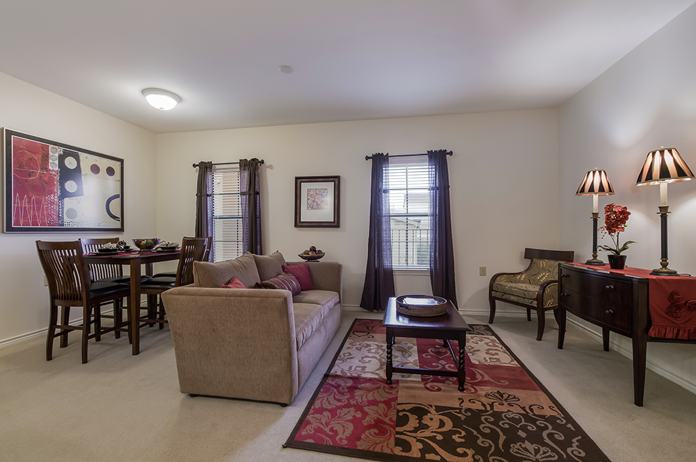 Villa De San Antonio, San Antonio, TX 16