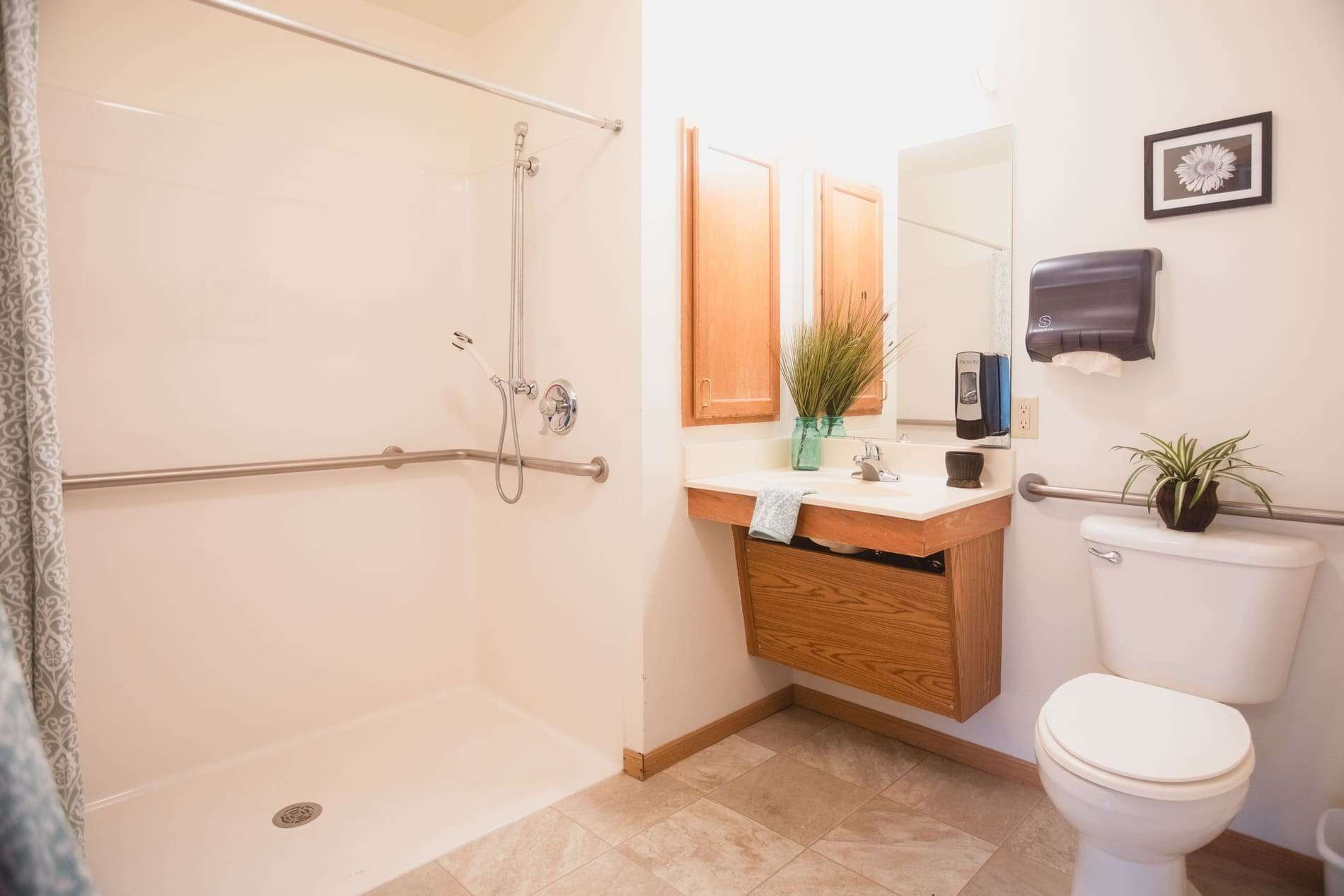 Riverview Village Senior Living, Menomonee Falls, WI 10