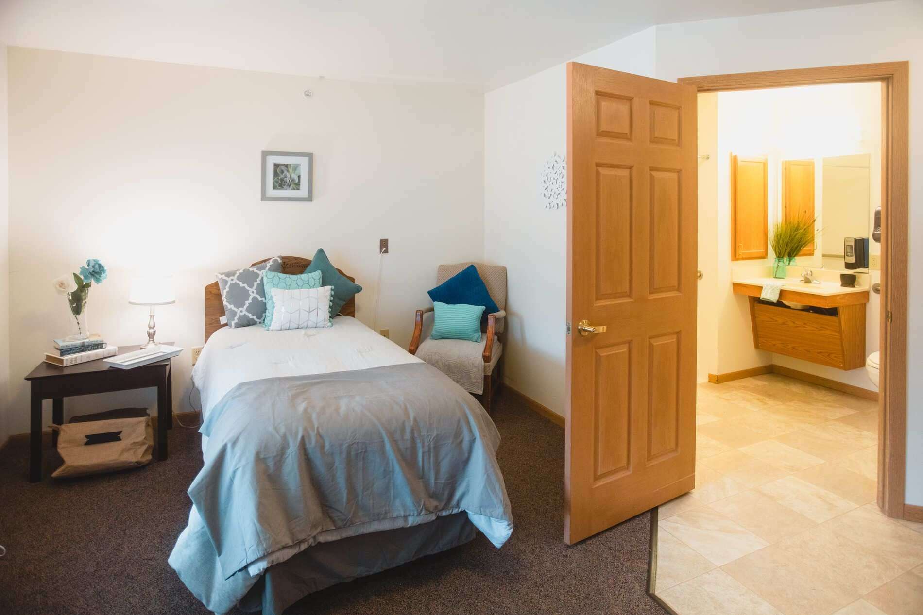 Riverview Village Senior Living, Menomonee Falls, WI 9
