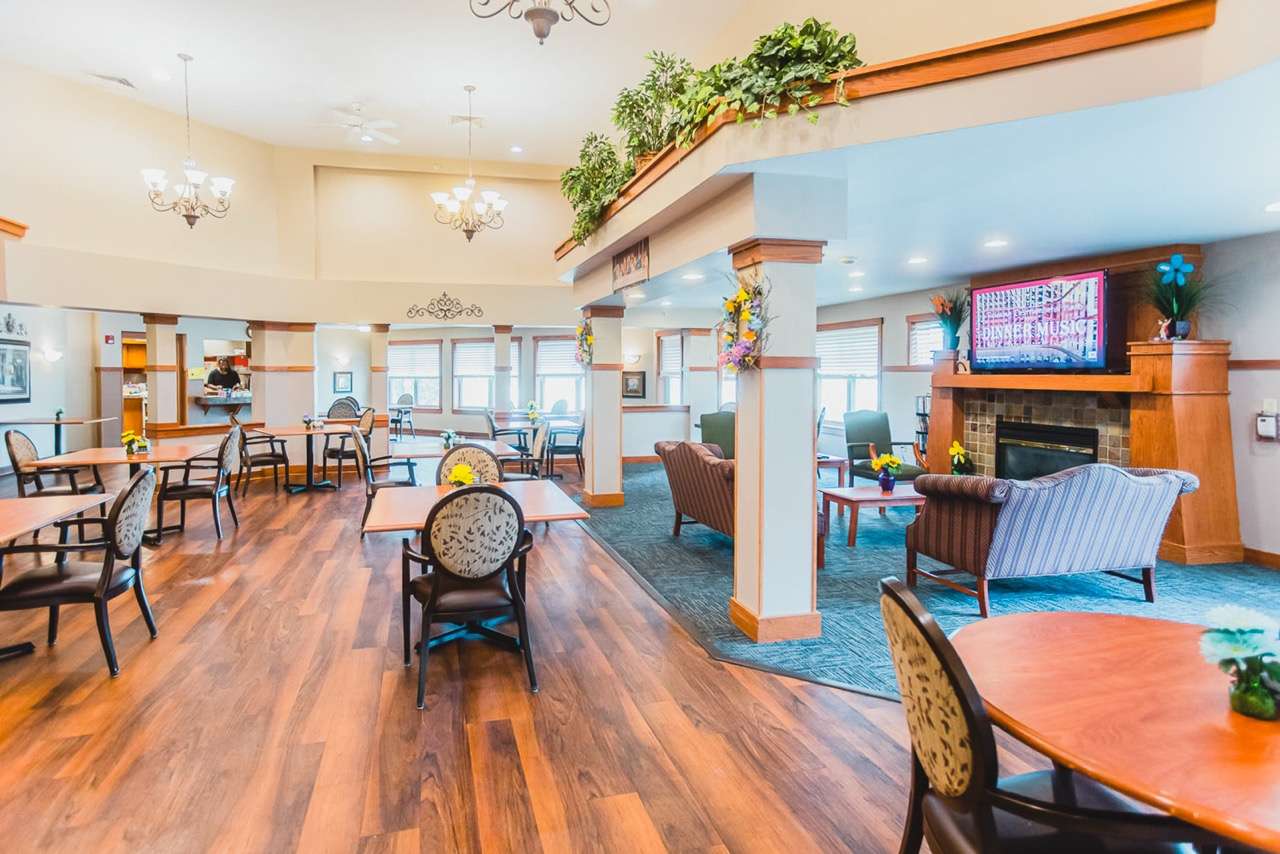 Riverview Village Senior Living, Menomonee Falls, WI 3